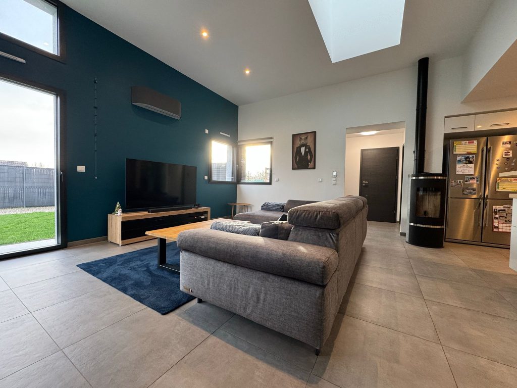 WhatsApp Image 2024-12-23 at 16.04.39 (3)