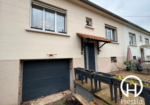 𝗔𝗥𝗦 𝗦𝗨𝗥 𝗠𝗢𝗦𝗘𝗟𝗟𝗘 Maison rénovée 4 chambres